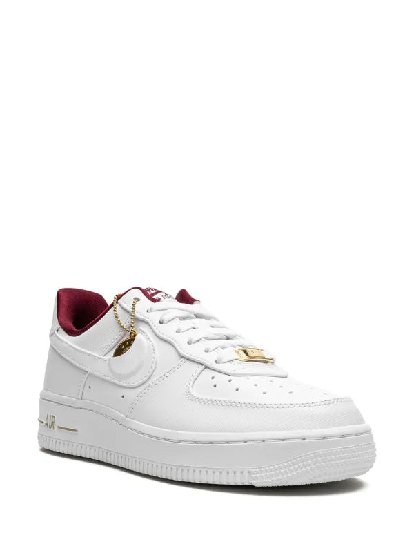 Nike
Air Force 1 Low "Just Do It" sneakers