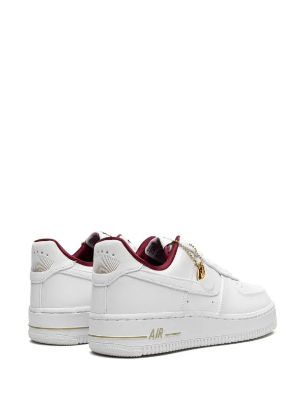 Nike
Air Force 1 Low "Just Do It" sneakers