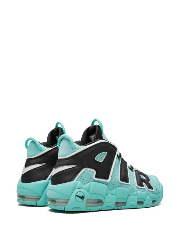 Nike
Air More Uptempo 96 QS "Light Aqua" sneakers