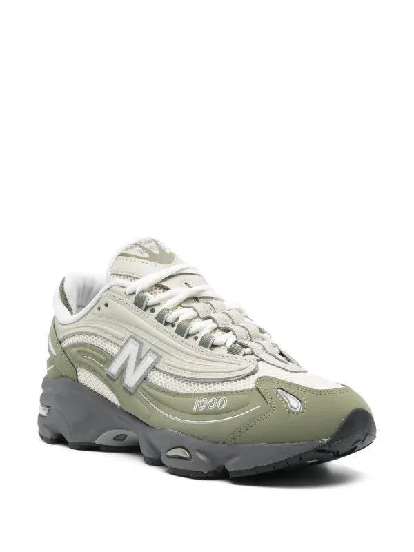 New Balance
1000 sneakers