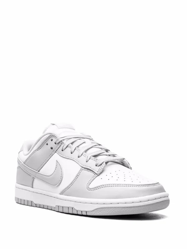 Nike
Nike Dunk Low "White/Grey Fog" sneakers
