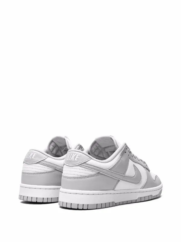 Nike
Nike Dunk Low "White/Grey Fog" sneakers