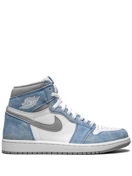 Jordan
Air Jordan 1 Retro High OG "Hyper Royal" sneakers