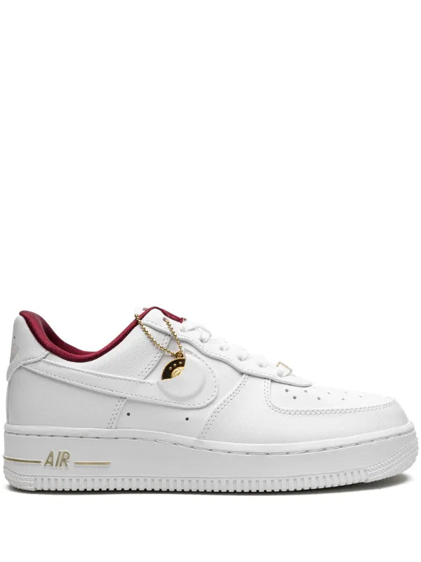Nike
Air Force 1 Low "Just Do It" sneakers