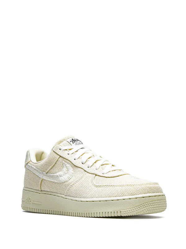 Nike
x Stussy Air Force 1 Low "Fossil" sneakers