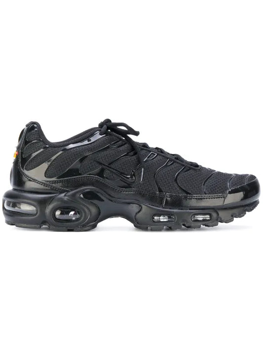 Nike
Air Max Plus "Triple Black" sneakers