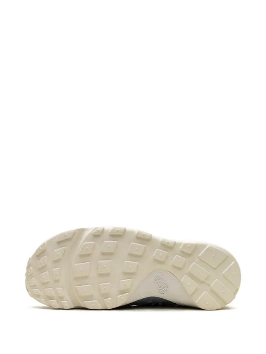 Nike
Air Footscape Woven "Washed Denim" sneakers