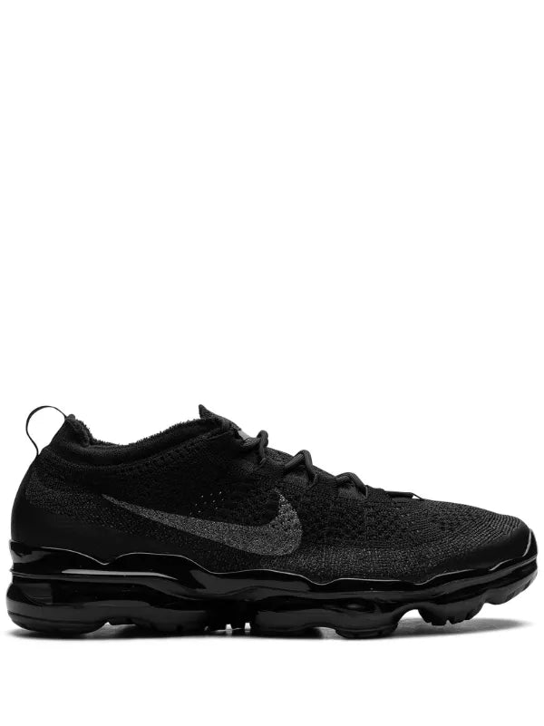Nike
Air VaporMax 2023 Flyknit "Triple Black" sneakers